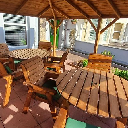 Morwenna Luxury Holiday Apartments 랜디드노 외부 사진