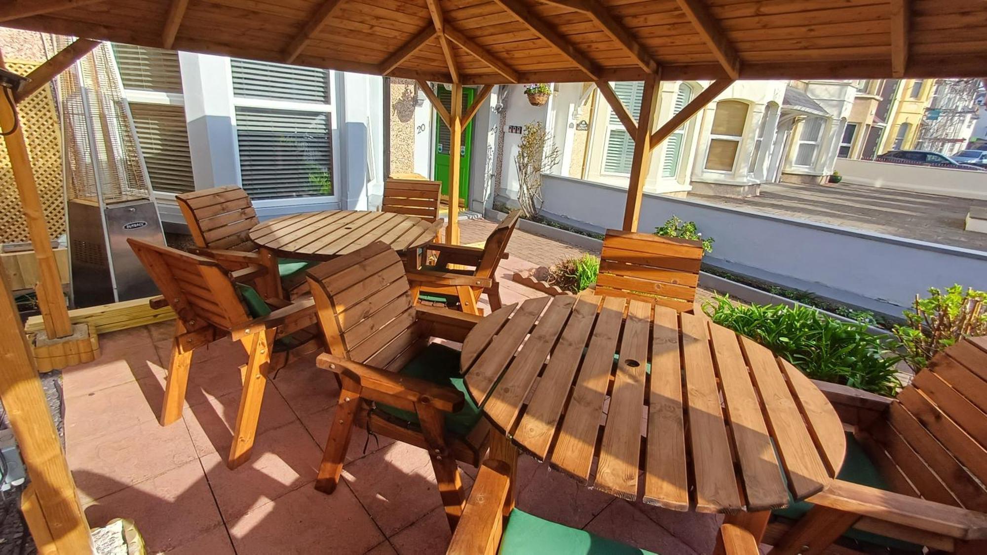 Morwenna Luxury Holiday Apartments 랜디드노 외부 사진