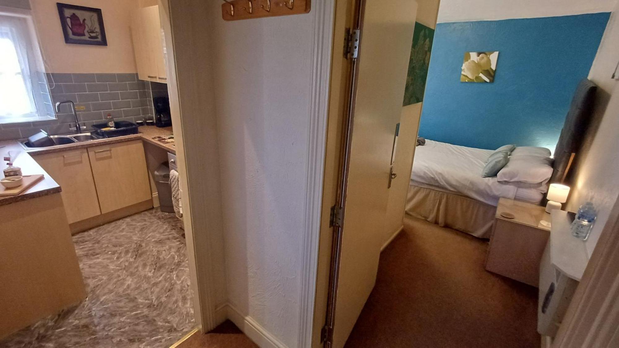 Morwenna Luxury Holiday Apartments 랜디드노 외부 사진