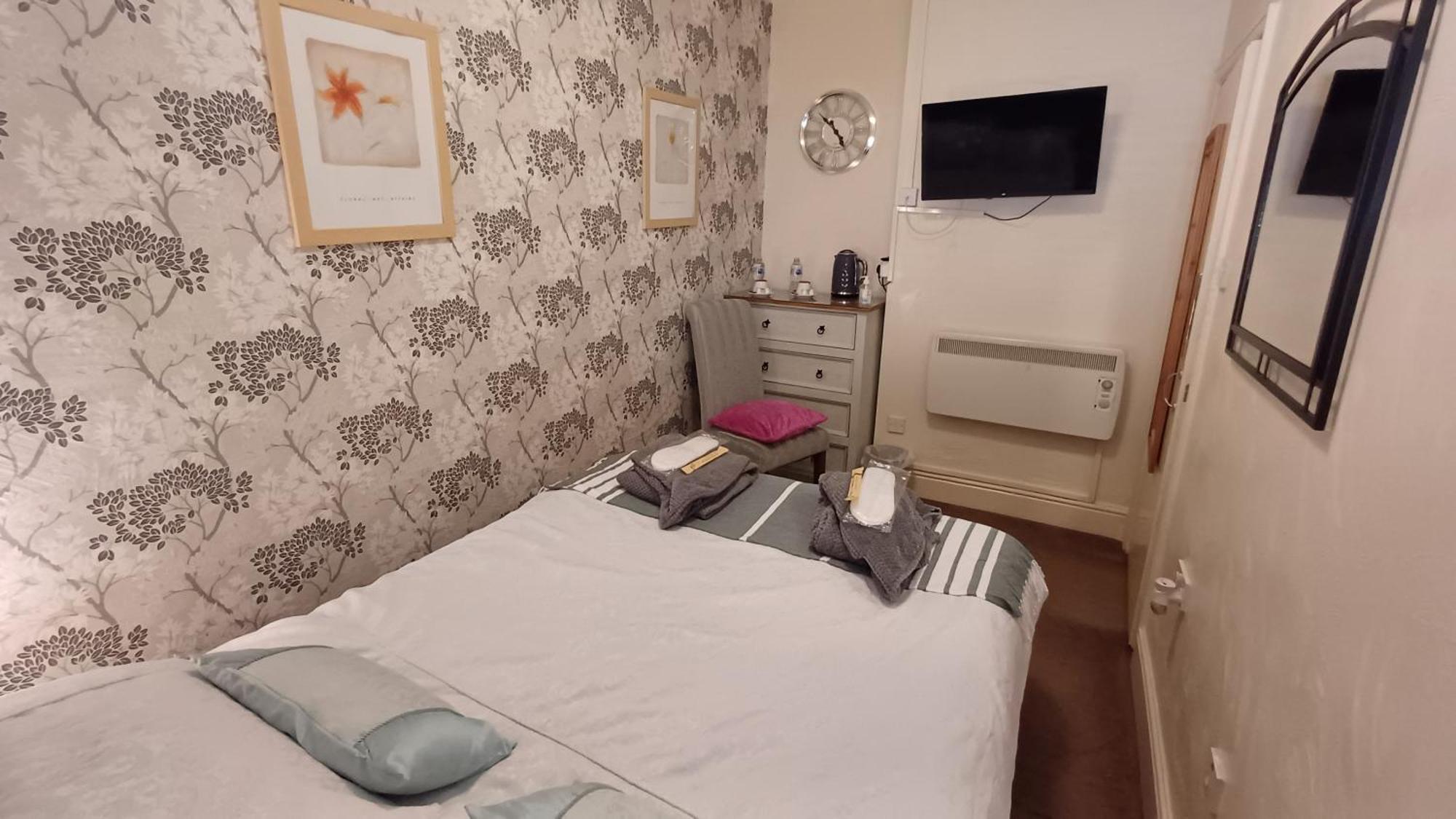Morwenna Luxury Holiday Apartments 랜디드노 외부 사진