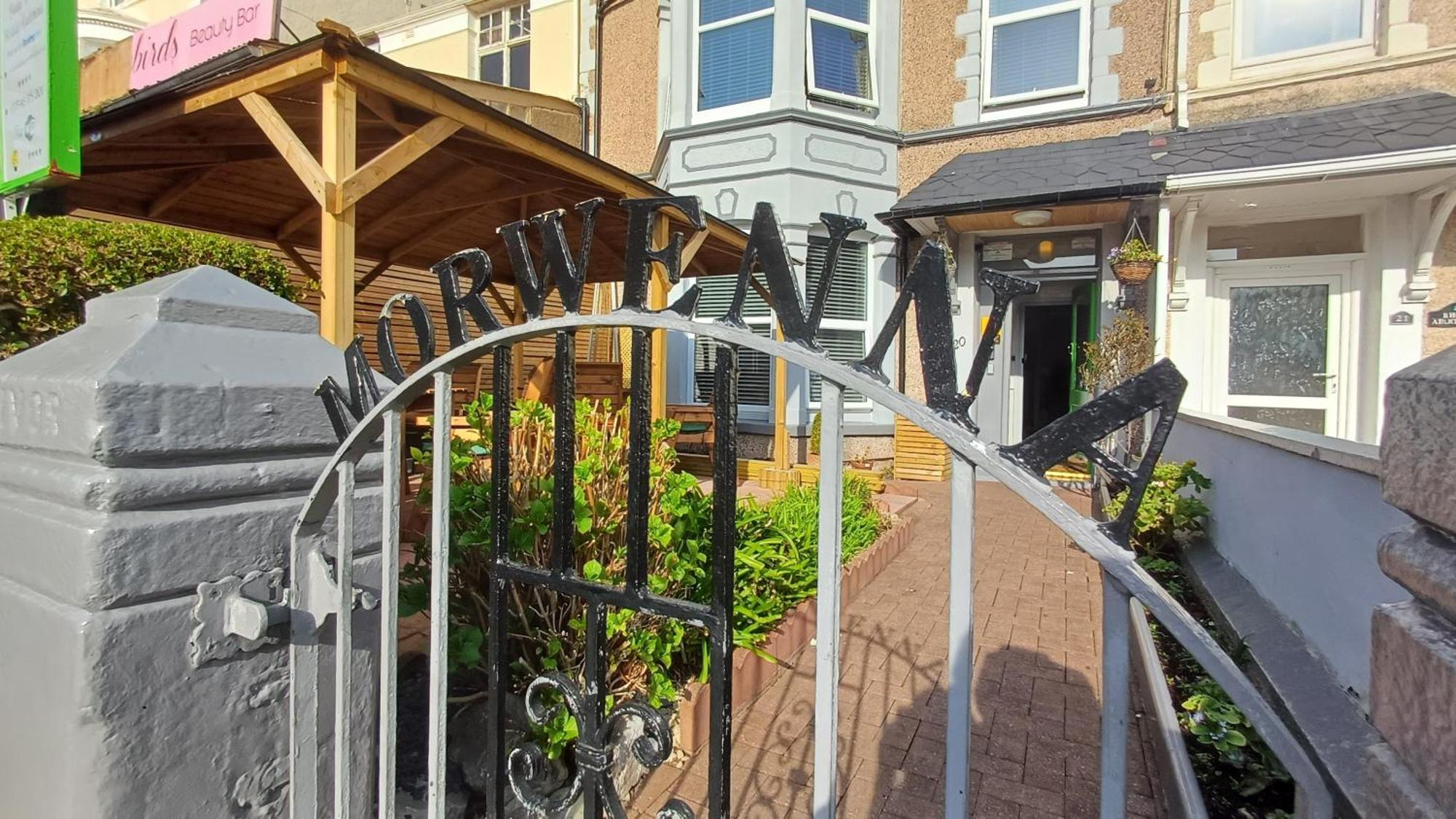 Morwenna Luxury Holiday Apartments 랜디드노 외부 사진
