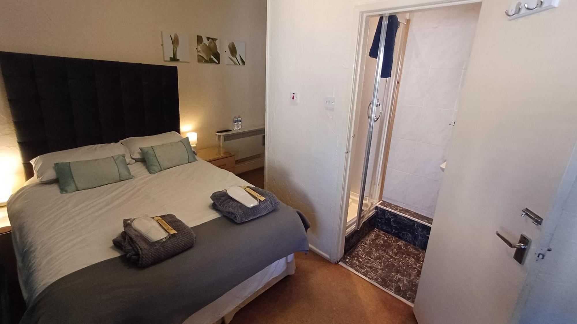 Morwenna Luxury Holiday Apartments 랜디드노 외부 사진