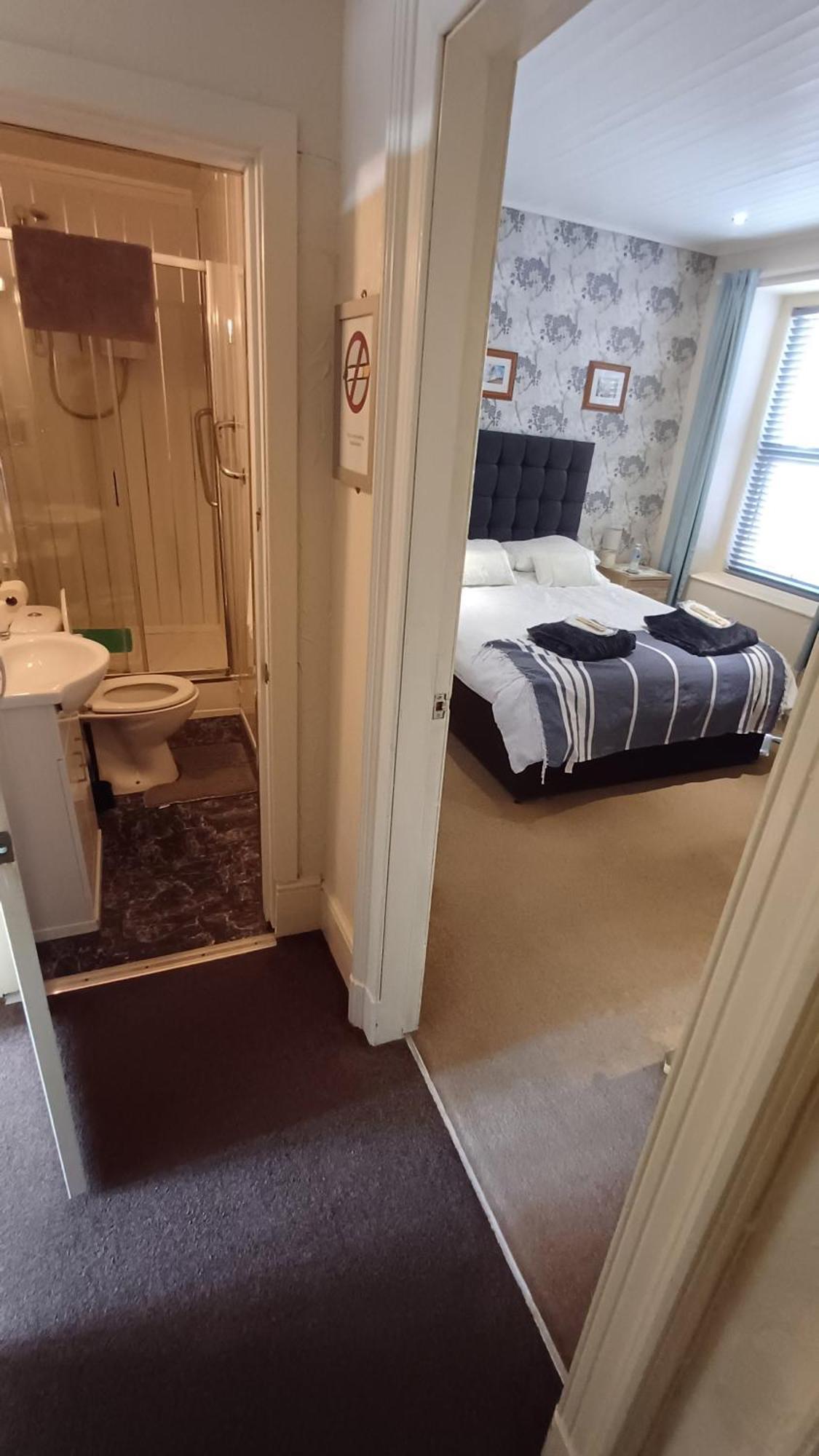 Morwenna Luxury Holiday Apartments 랜디드노 외부 사진