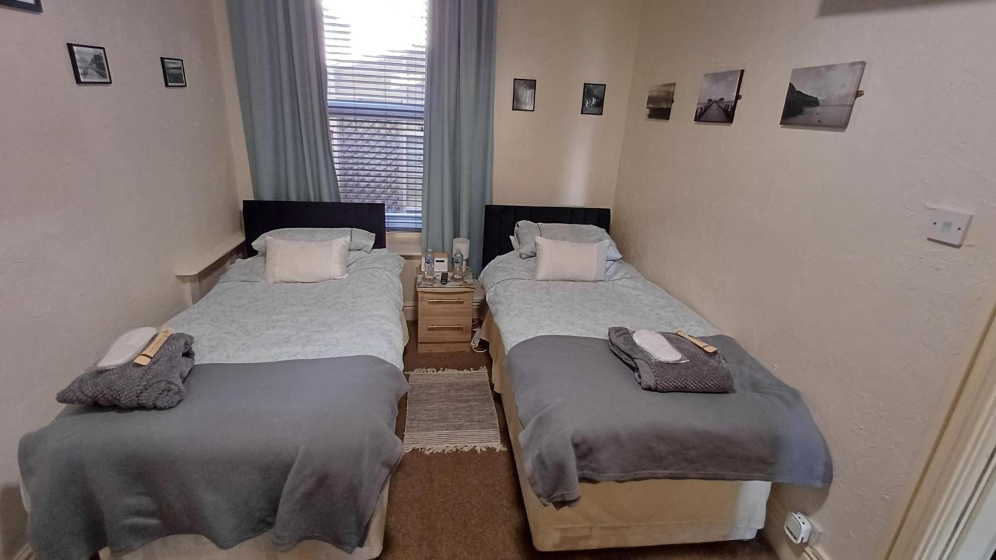 Morwenna Luxury Holiday Apartments 랜디드노 외부 사진